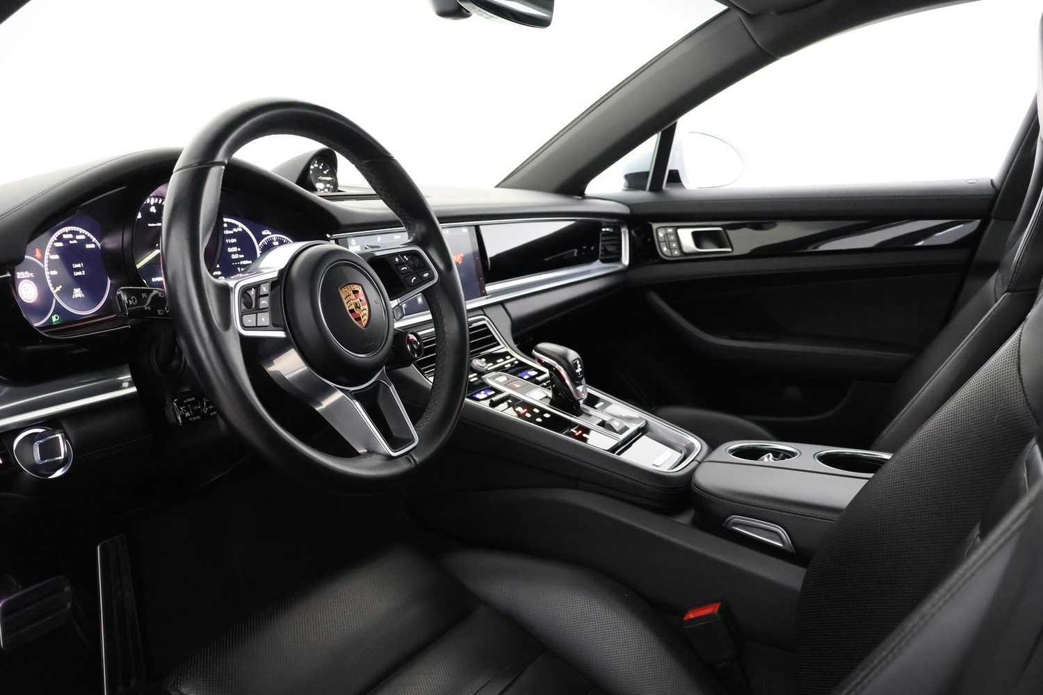 Porsche Panamera vaihtoauto