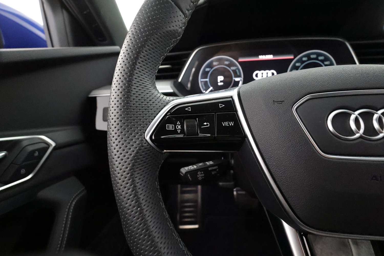 Audi Q8 e-tron vaihtoauto