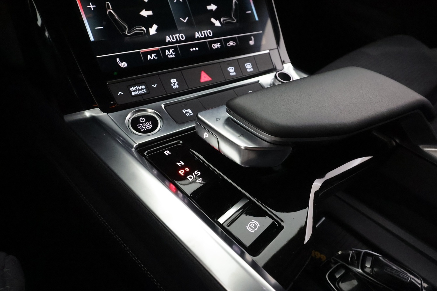 Audi Q8 e-tron vaihtoauto