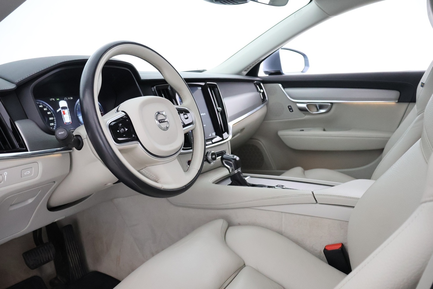 Volvo V90 vaihtoauto