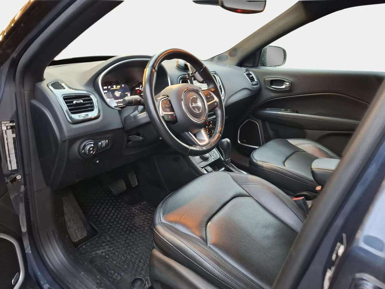 Jeep Compass vaihtoauto