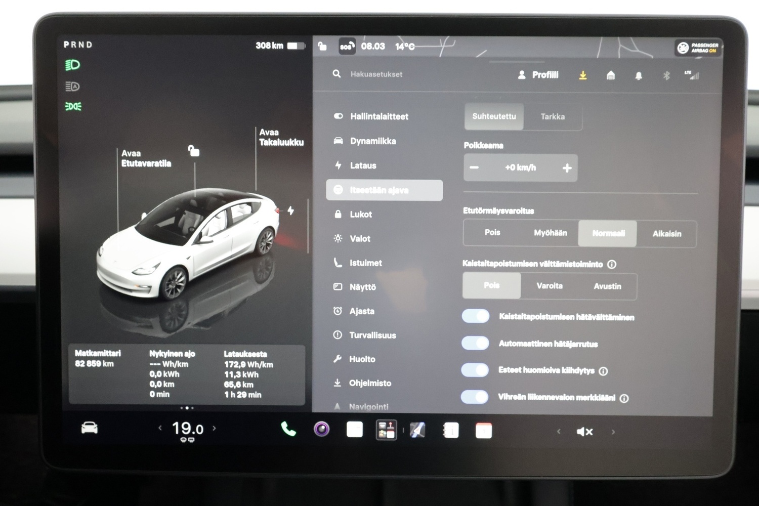 Tesla Model 3 vaihtoauto