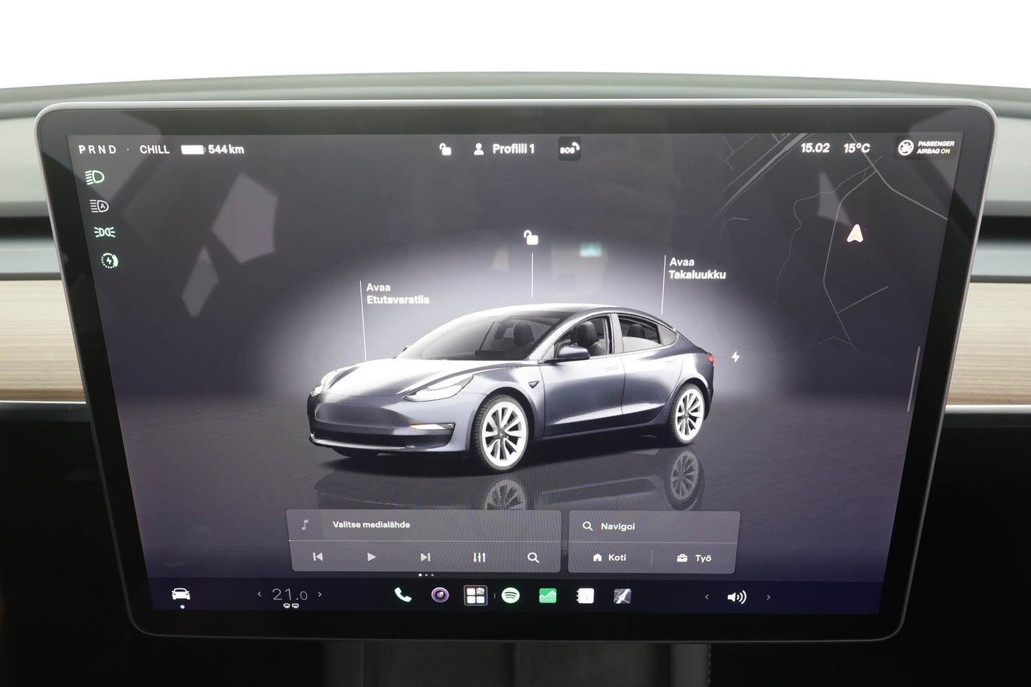 Tesla Model 3 vaihtoauto