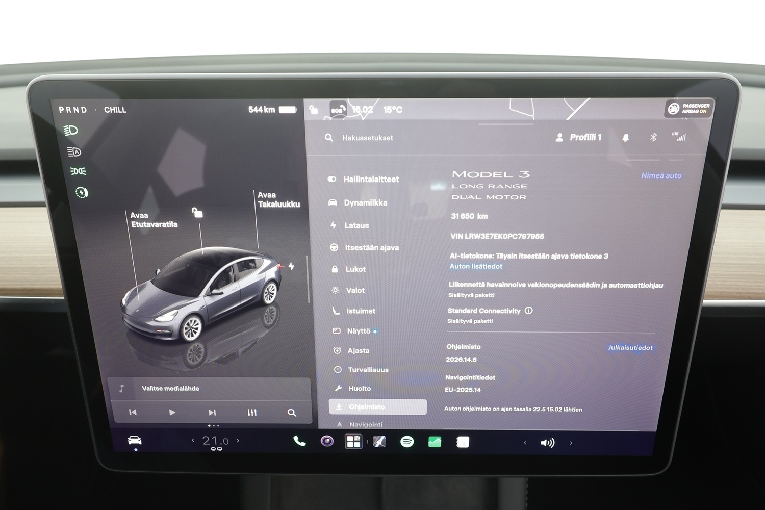 Tesla Model 3 vaihtoauto