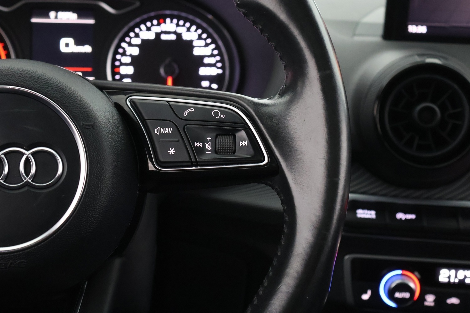 Audi Q2 vaihtoauto