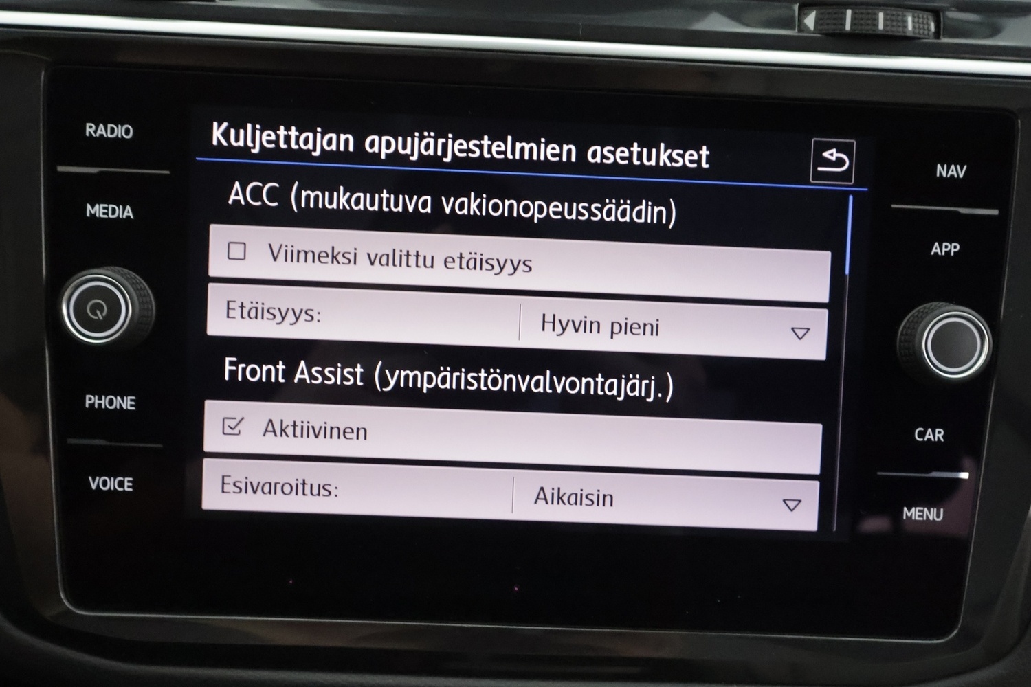 Volkswagen Tiguan vaihtoauto