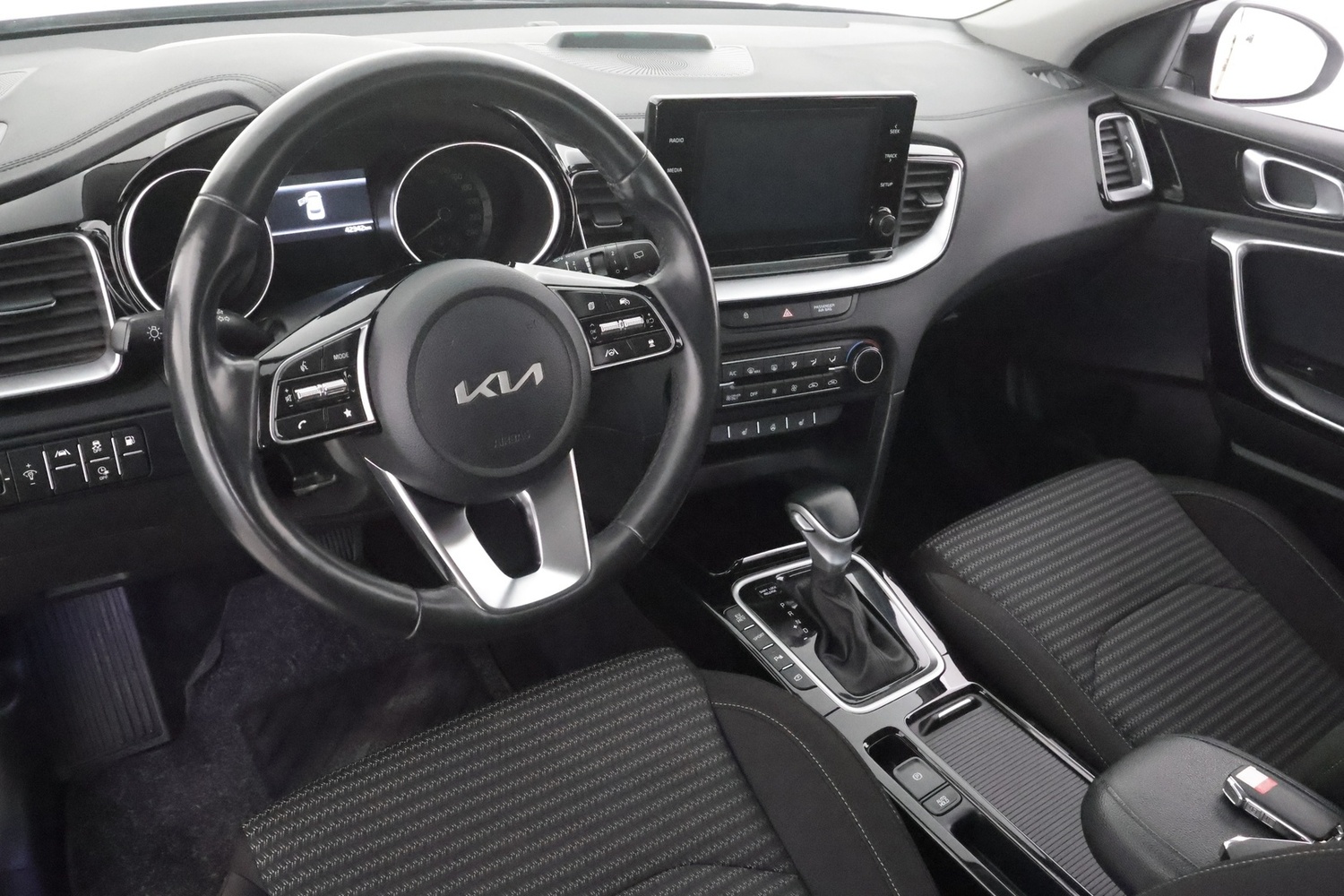 Kia XCeed vaihtoauto