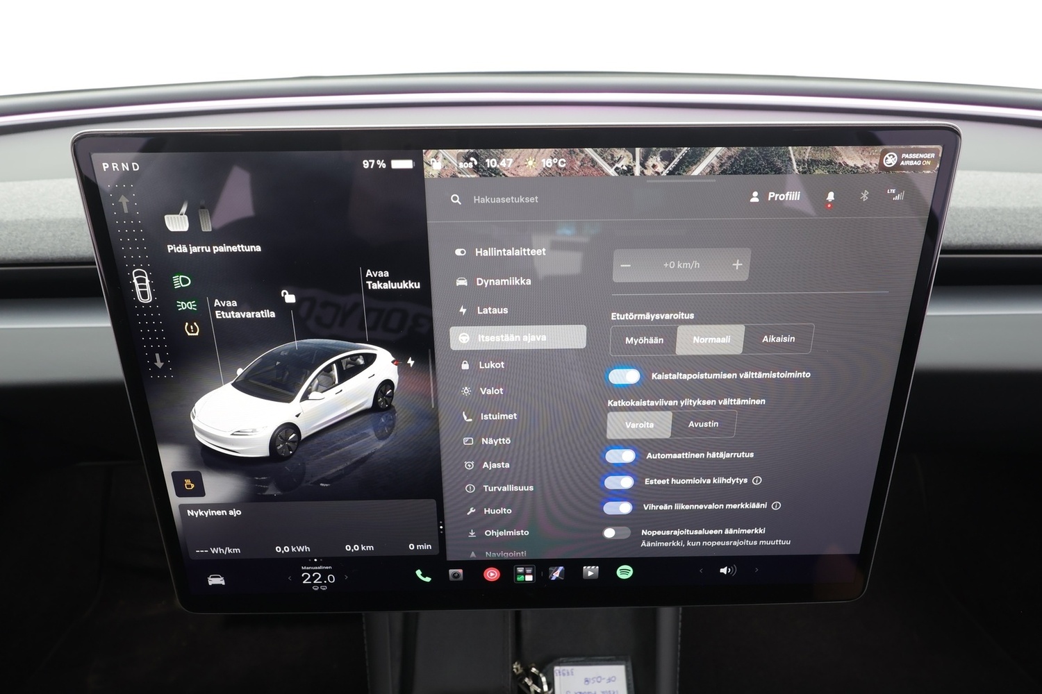 Tesla Model 3 vaihtoauto