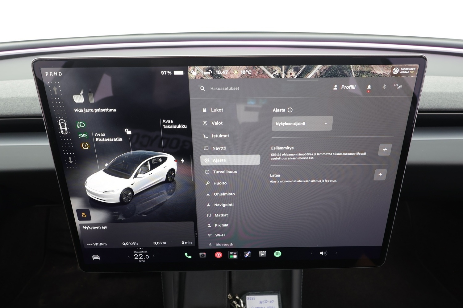 Tesla Model 3 vaihtoauto