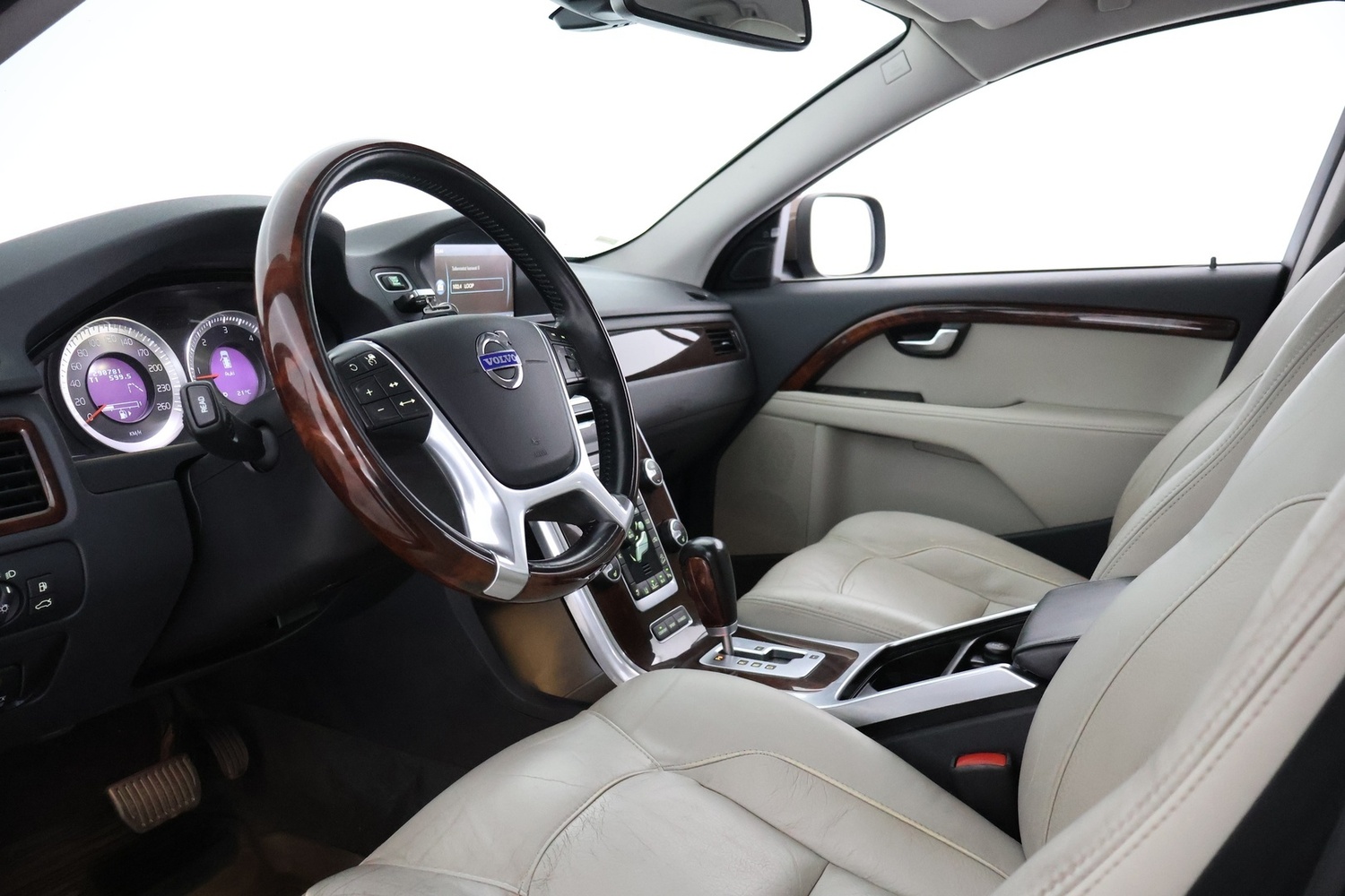 Volvo XC70 vaihtoauto