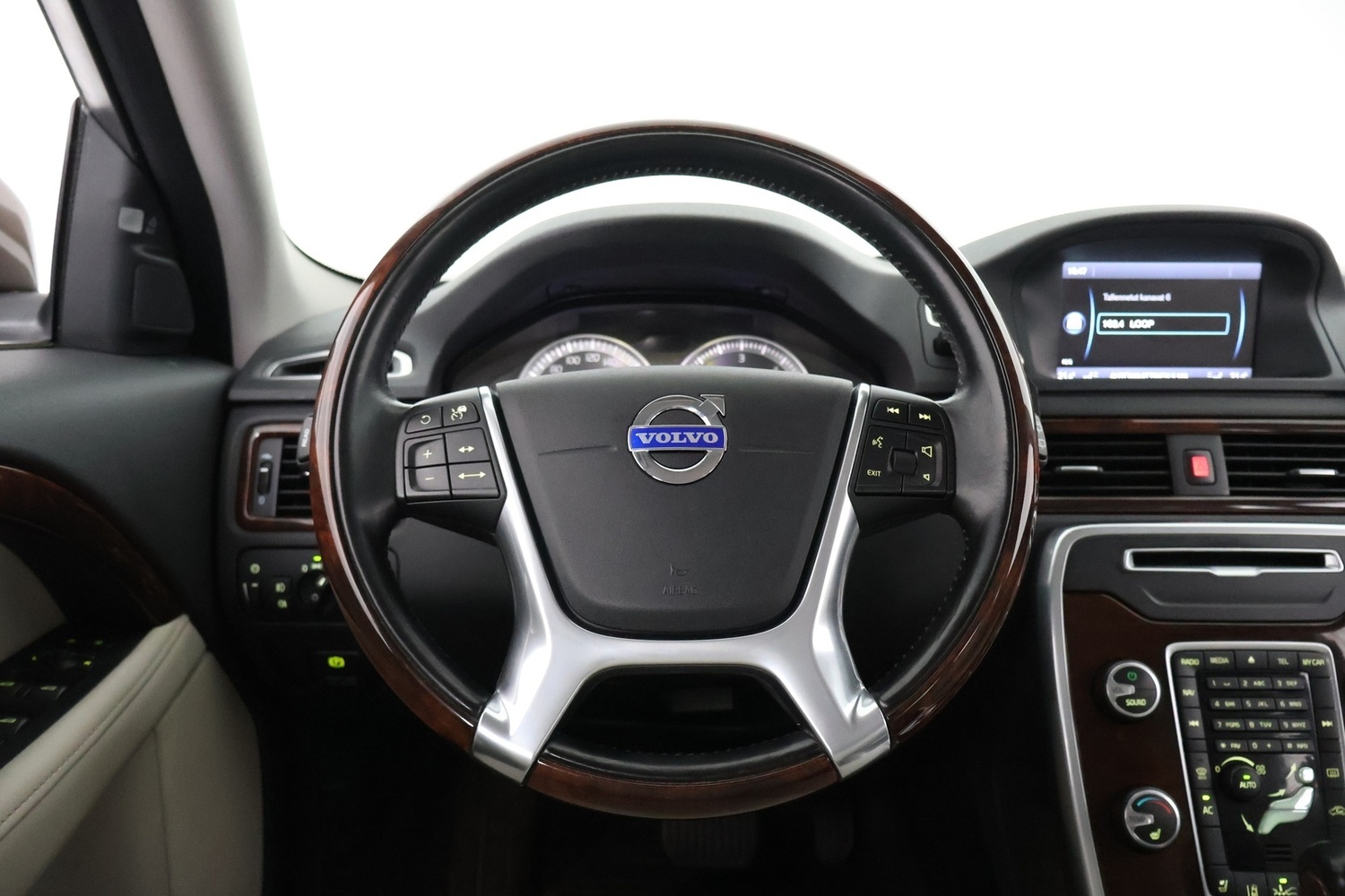 Volvo XC70 vaihtoauto