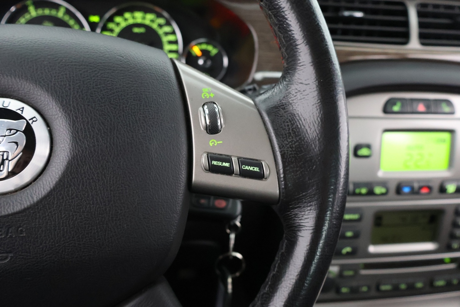 Jaguar X-Type vaihtoauto