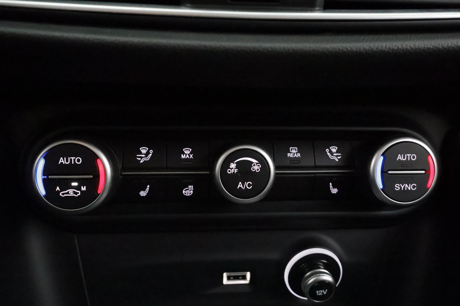 Alfa Romeo Stelvio vaihtoauto