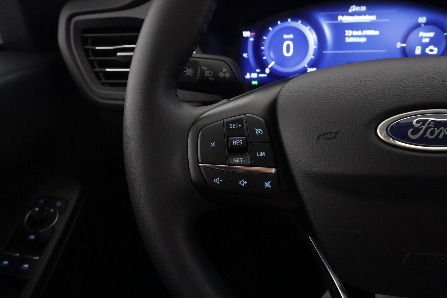 Ford Kuga vaihtoauto