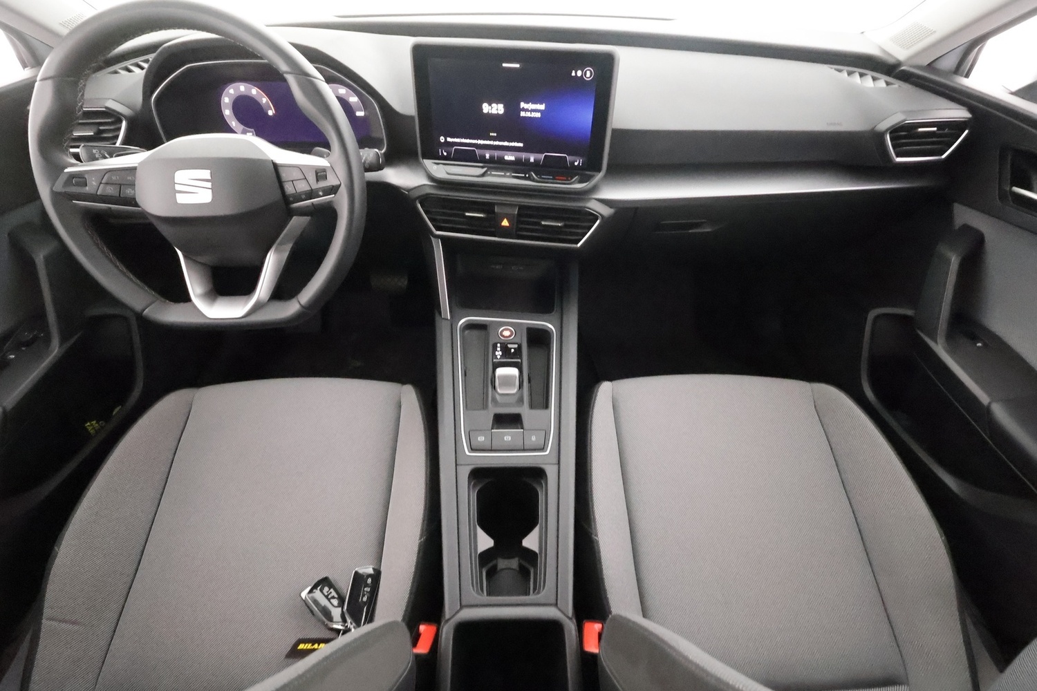 SEAT Leon Sportstourer vaihtoauto