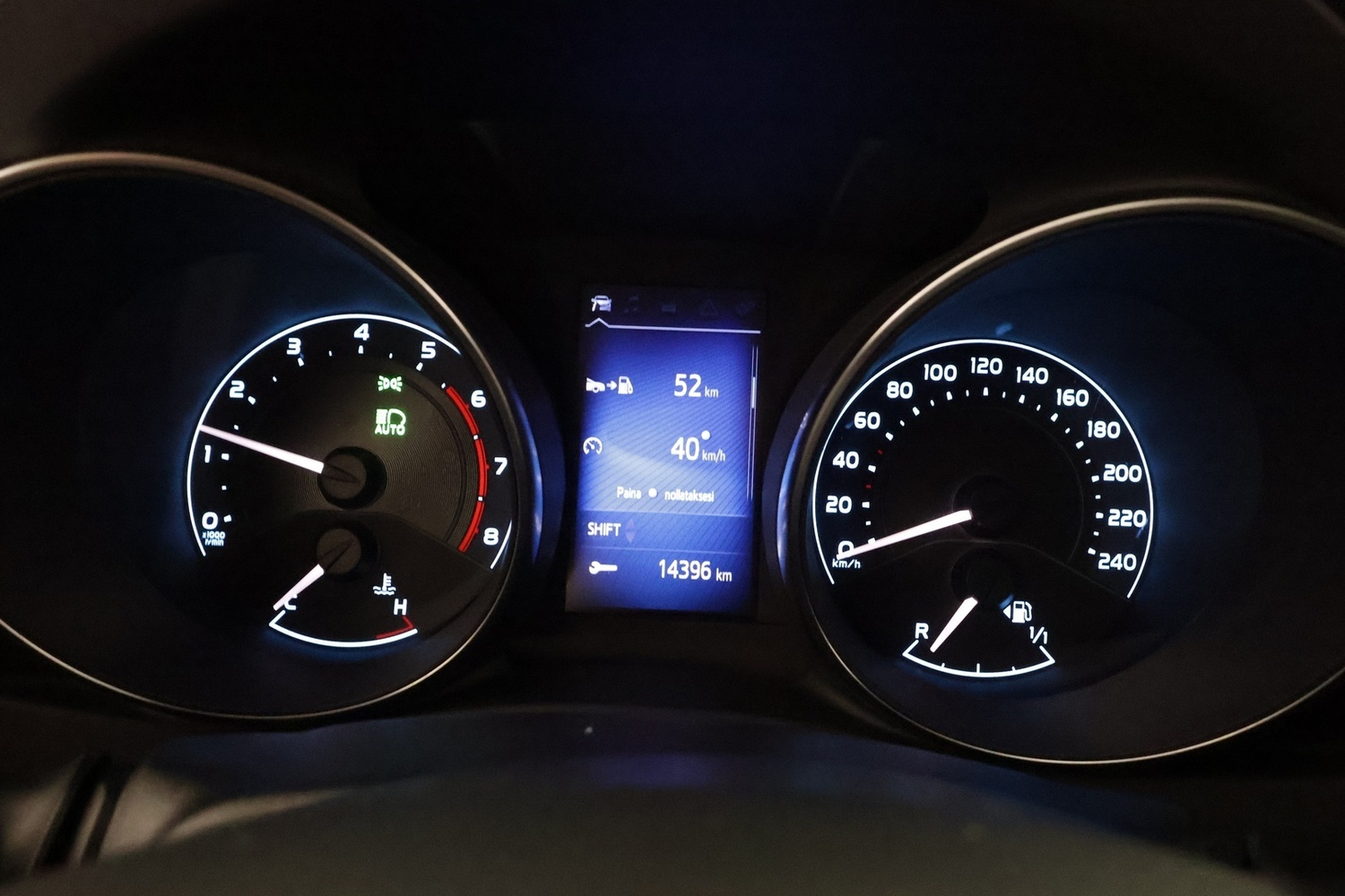 Toyota Auris vaihtoauto