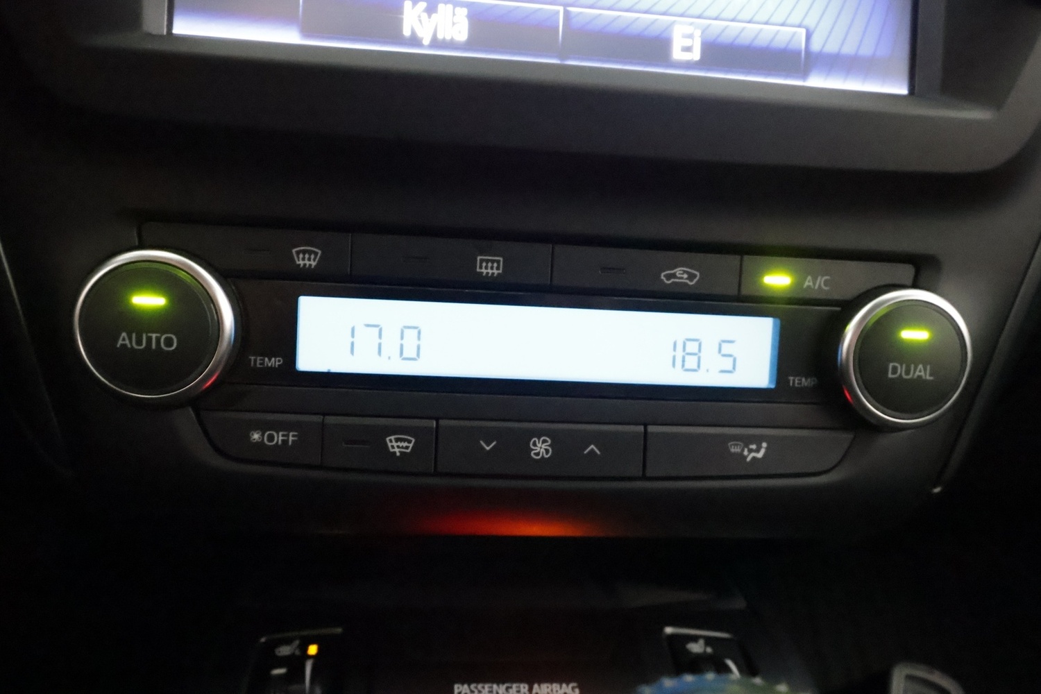 Toyota Avensis vaihtoauto