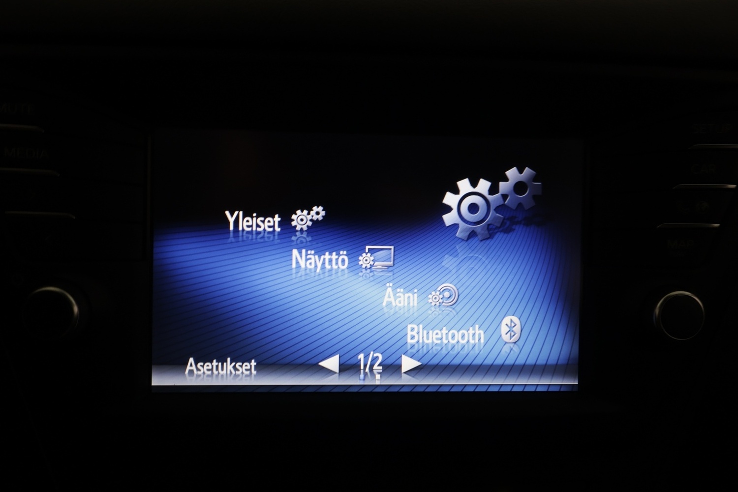 Toyota Avensis vaihtoauto