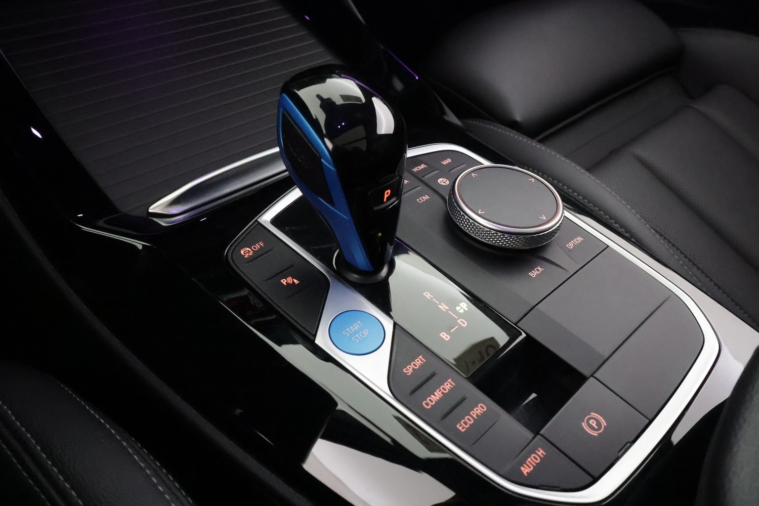 BMW iX3 vaihtoauto