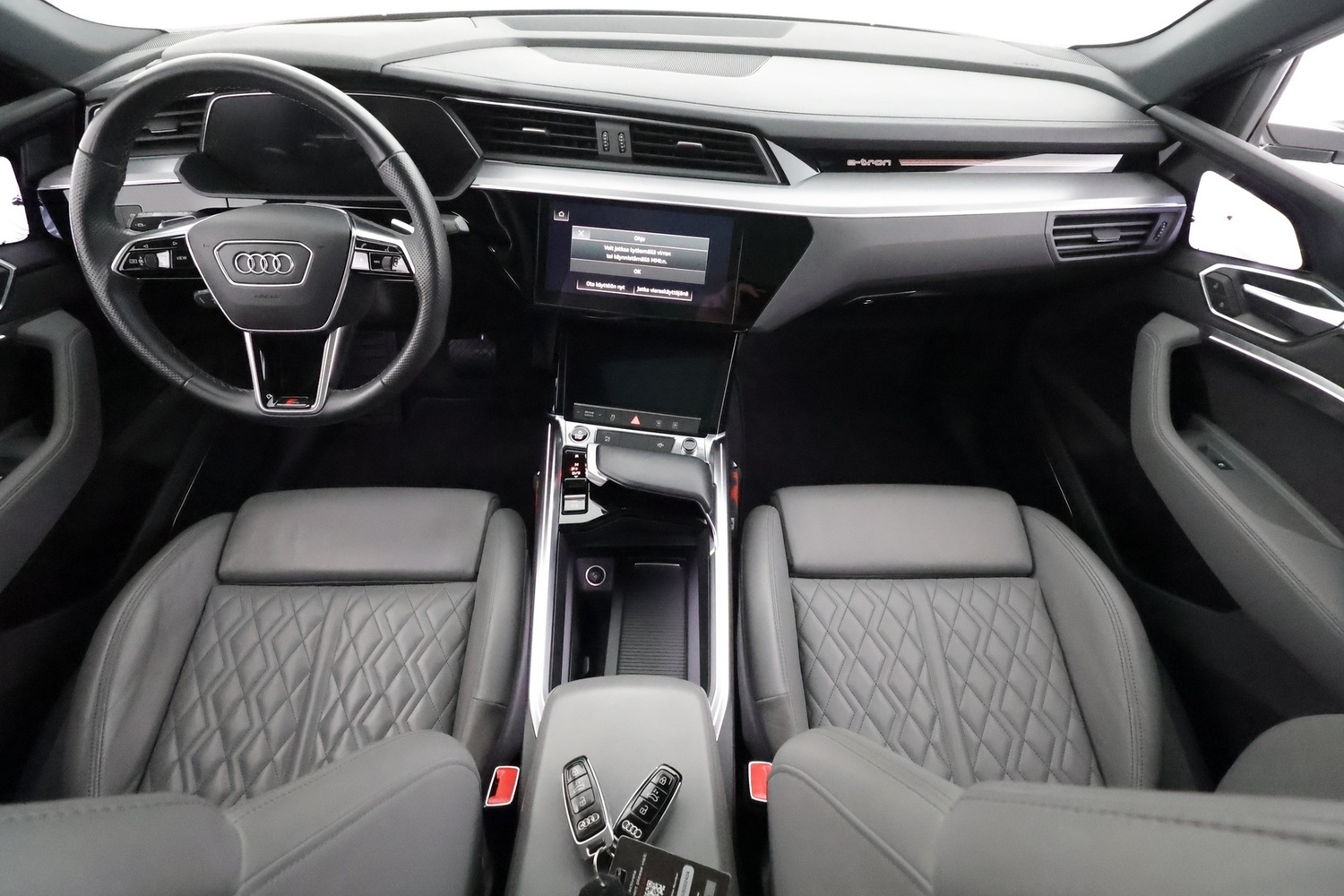 Audi e-tron vaihtoauto