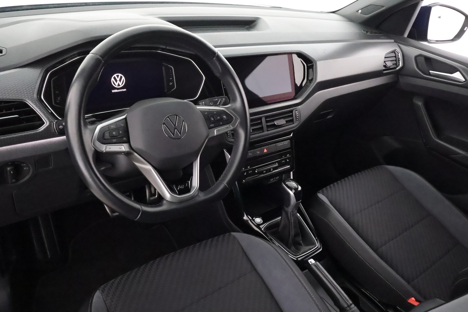 Volkswagen T-Cross vaihtoauto