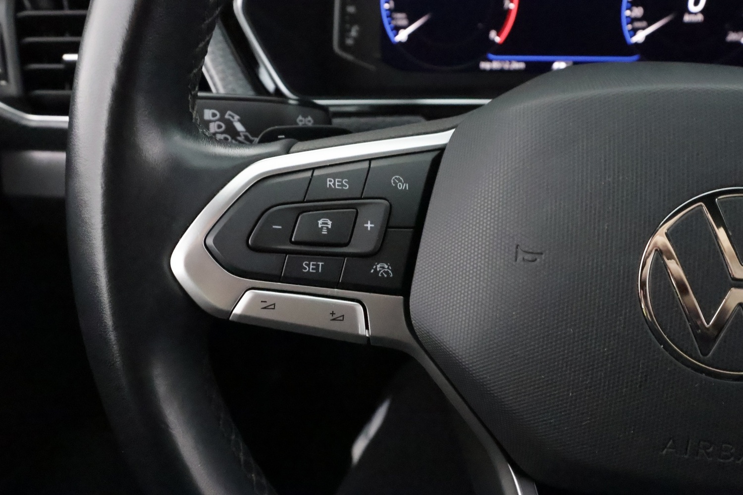 Volkswagen T-Cross vaihtoauto