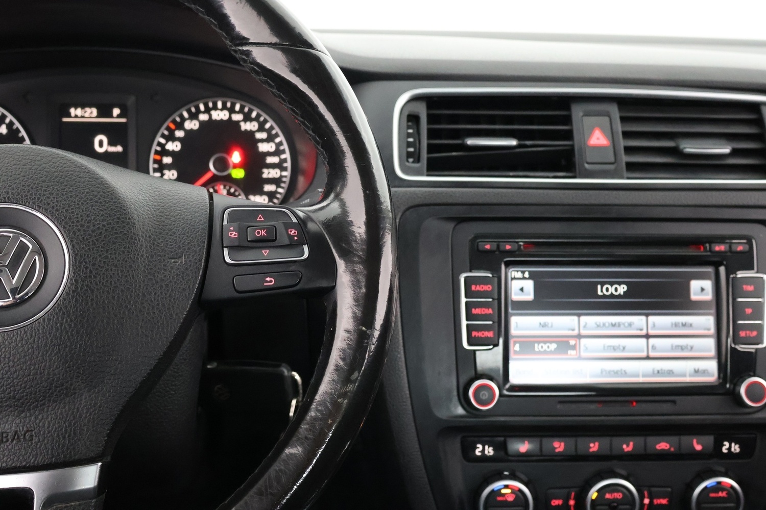 Volkswagen Jetta vaihtoauto