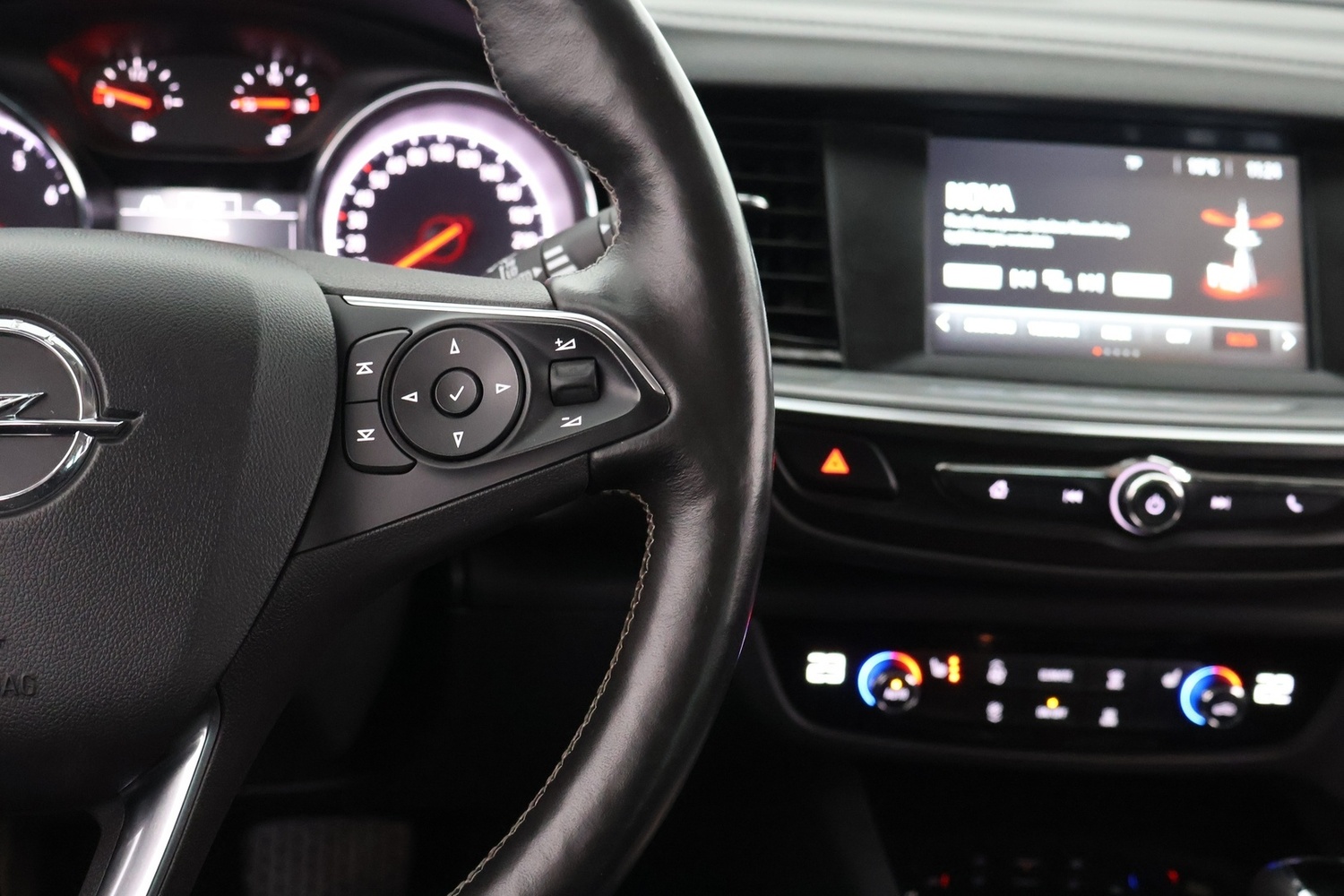 Opel Insignia vaihtoauto