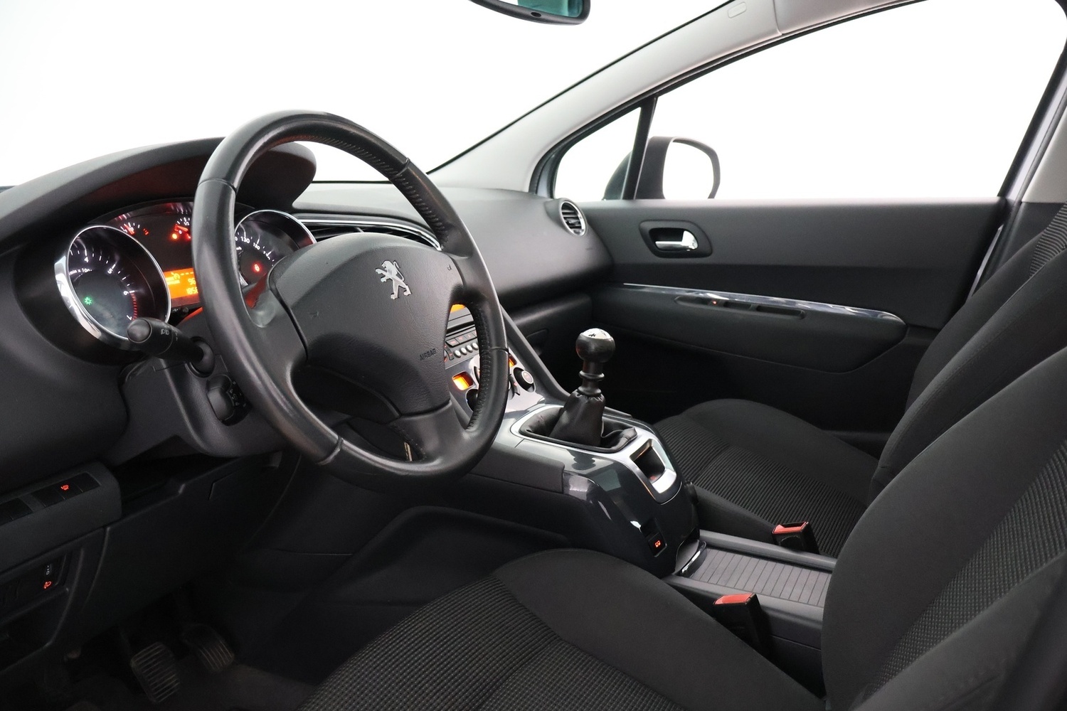 Peugeot 5008 vaihtoauto