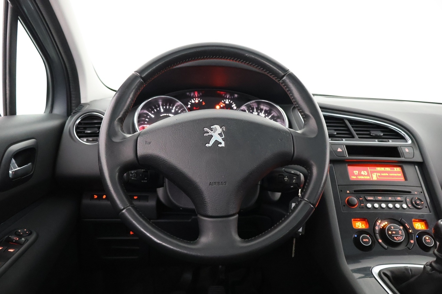 Peugeot 5008 vaihtoauto
