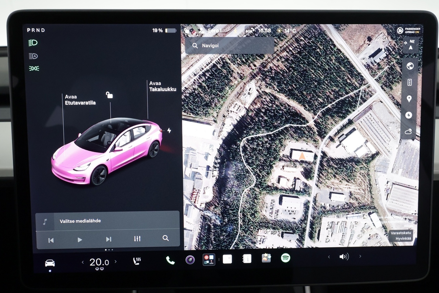 Tesla Model 3 vaihtoauto