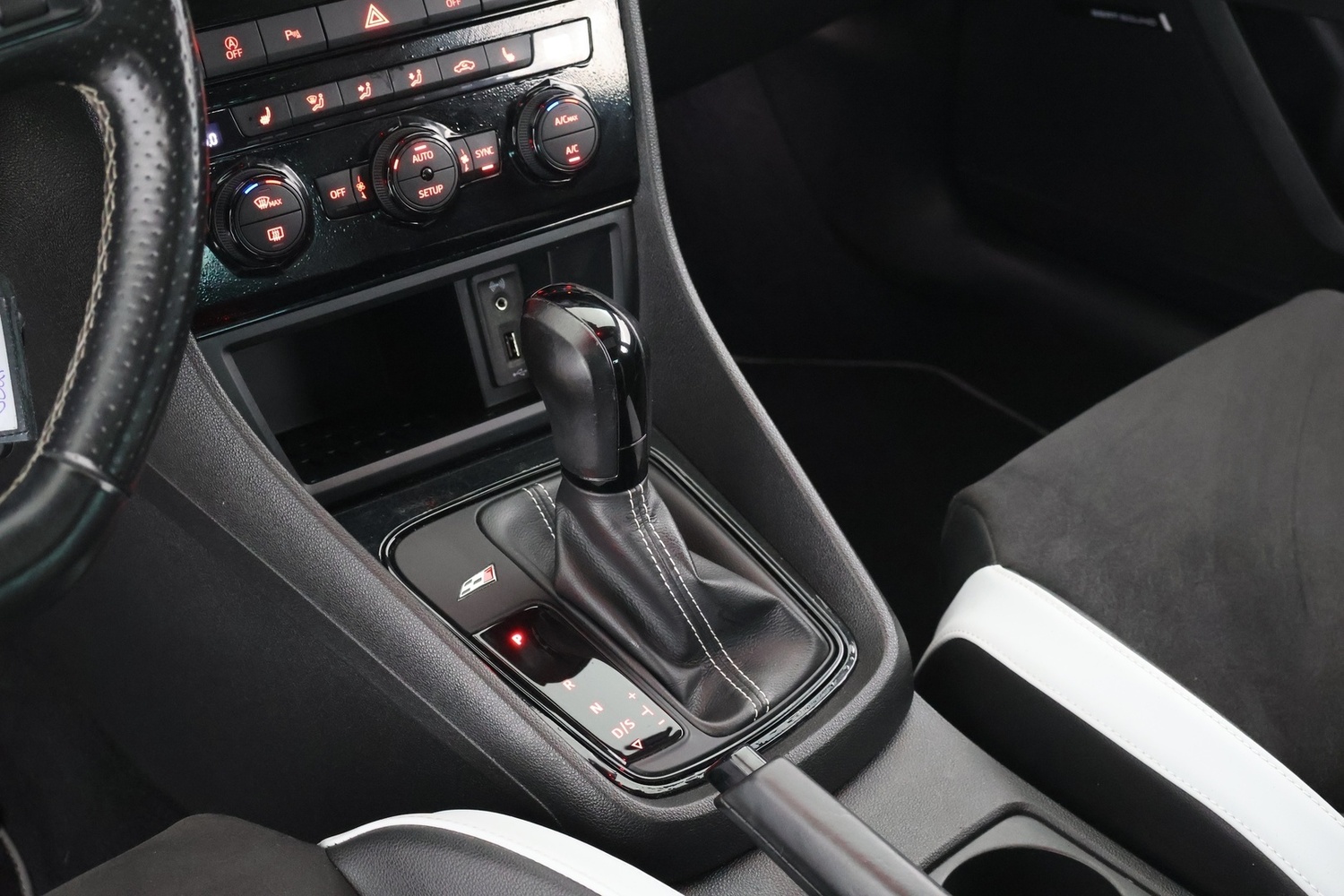 SEAT Leon vaihtoauto