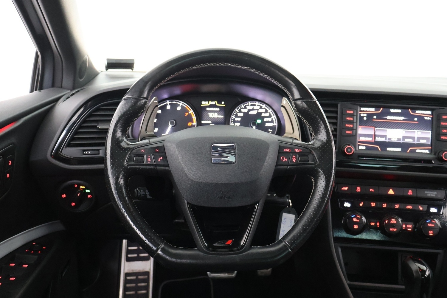 SEAT Leon vaihtoauto