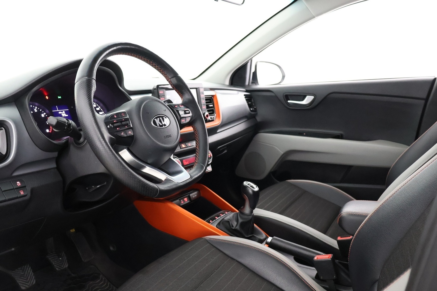 Kia Stonic vaihtoauto