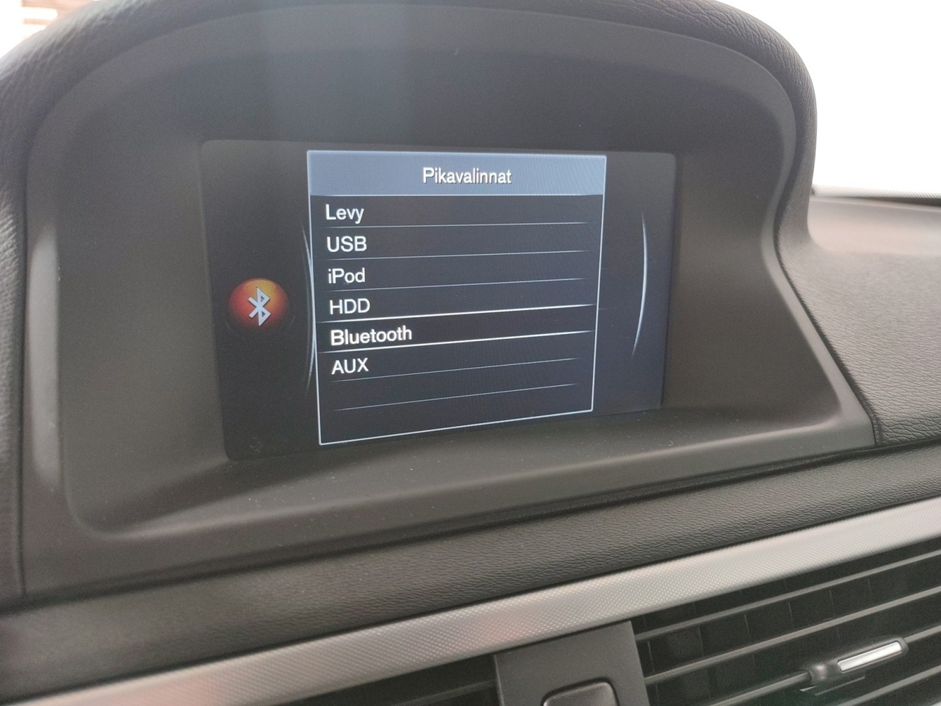 Volvo V70 vaihtoauto