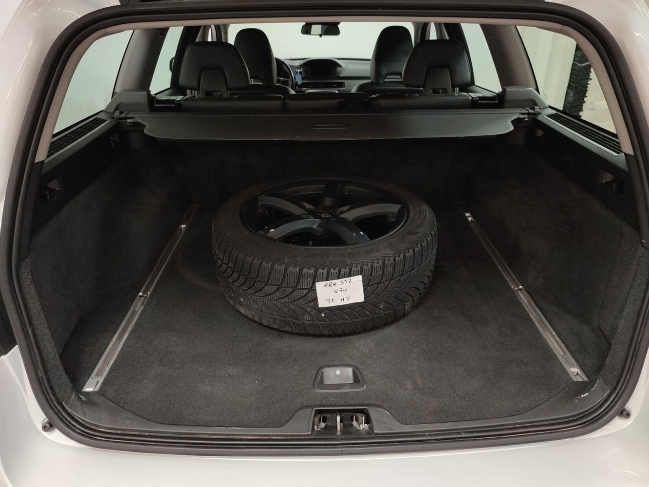 Volvo V70 vaihtoauto
