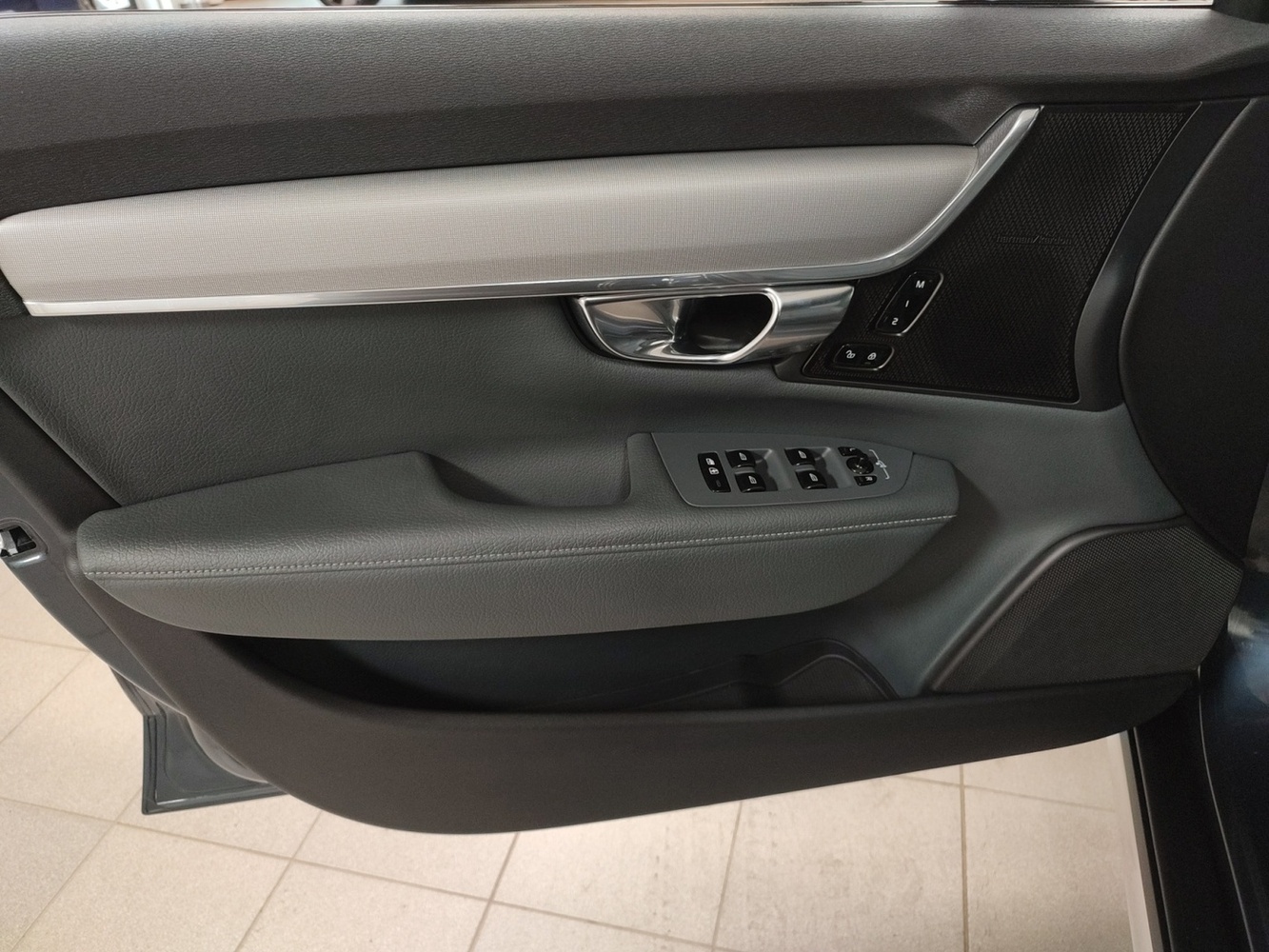Volvo V90 Cross Country vaihtoauto