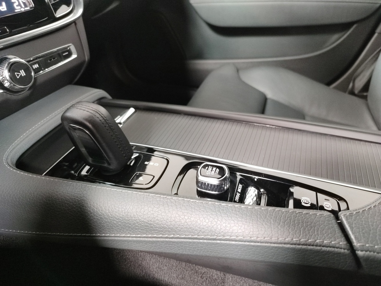 Volvo V90 Cross Country vaihtoauto