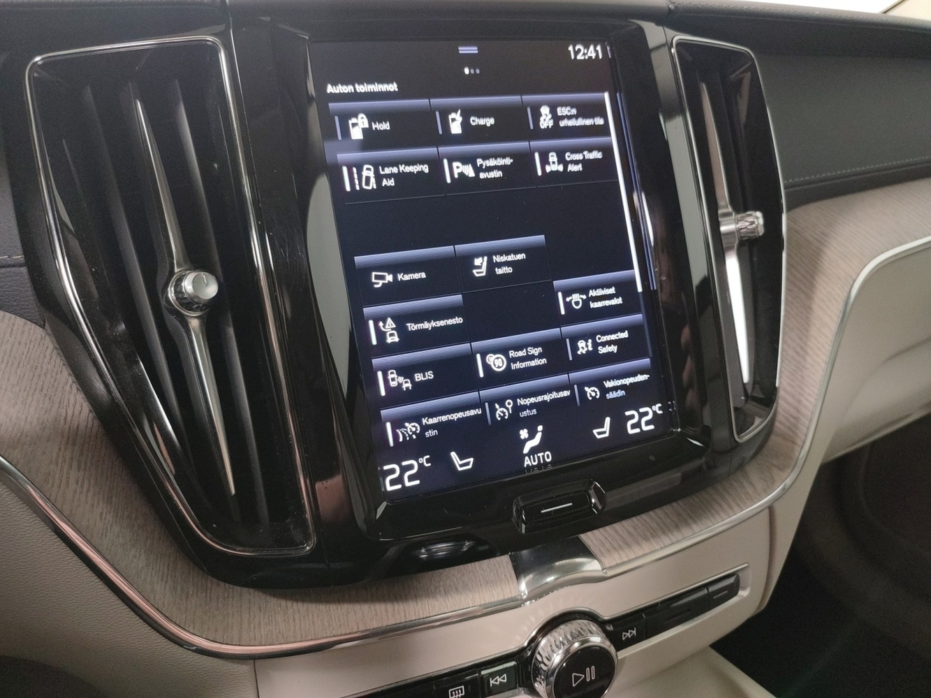 Volvo XC60 vaihtoauto