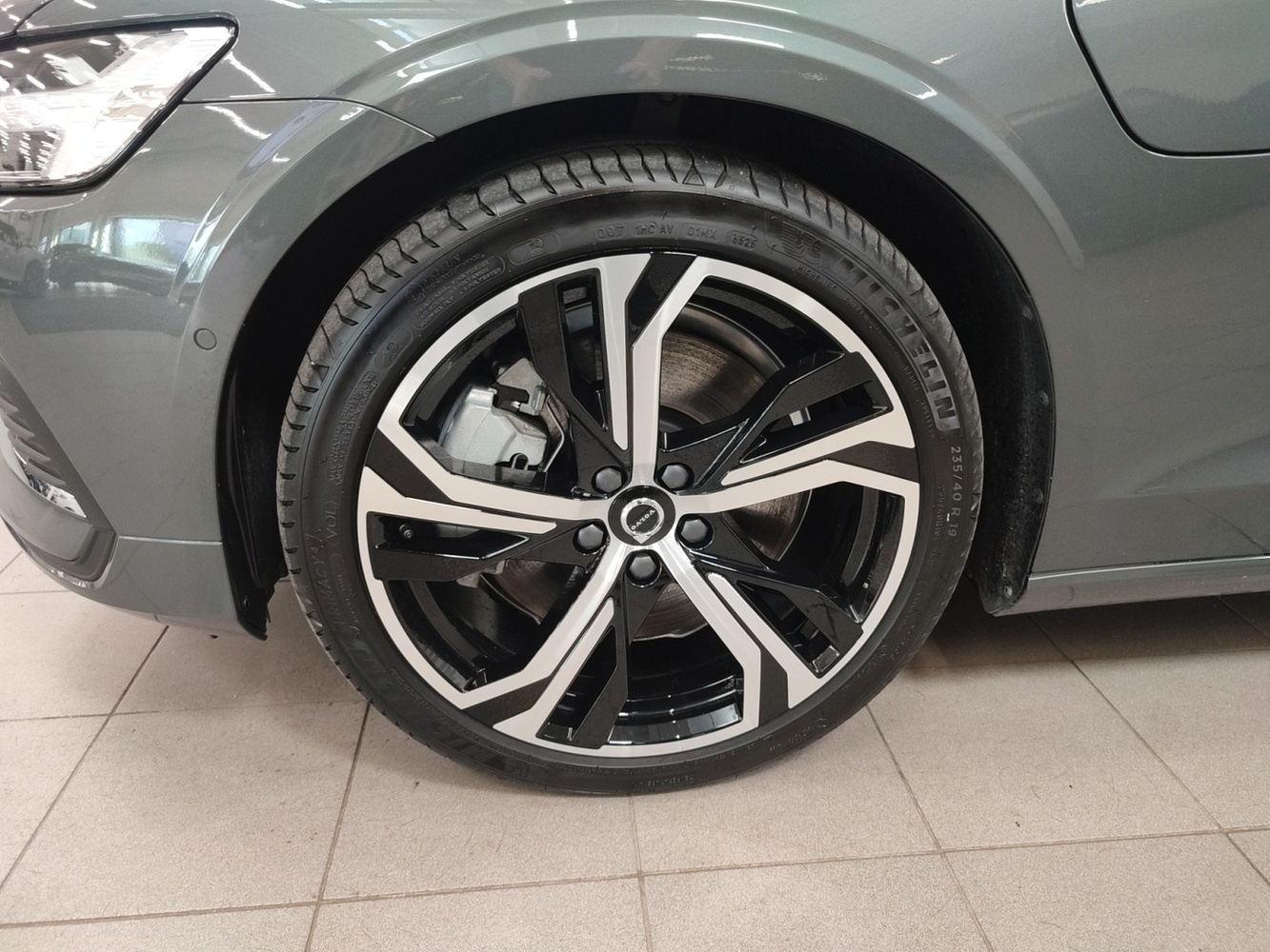 Volvo V60 vaihtoauto