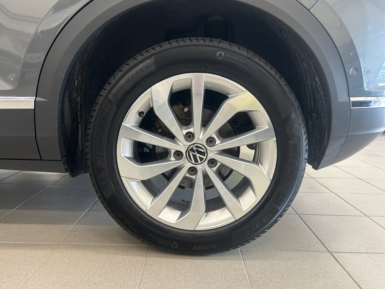 Volkswagen T-Roc vaihtoauto