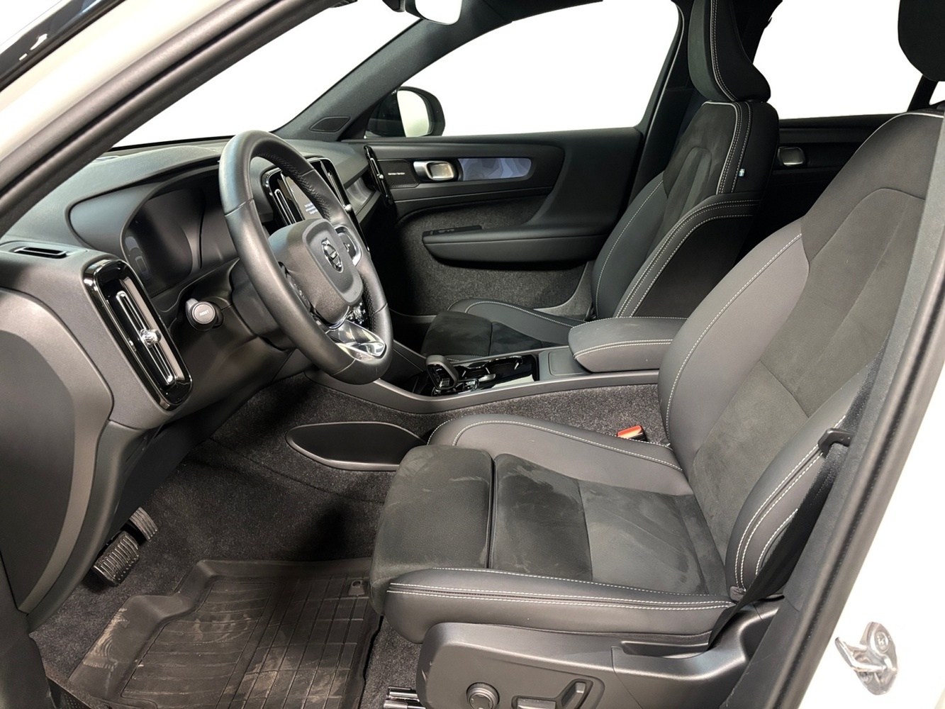 Volvo EX40 vaihtoauto