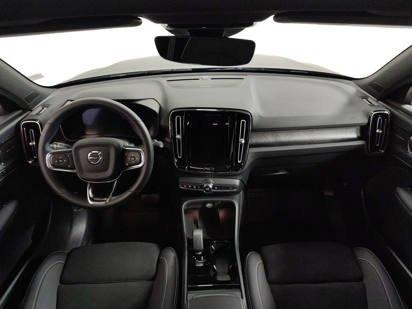 Volvo EX40 vaihtoauto