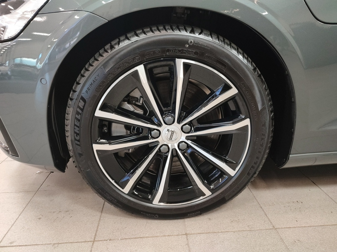 Volvo V60 vaihtoauto