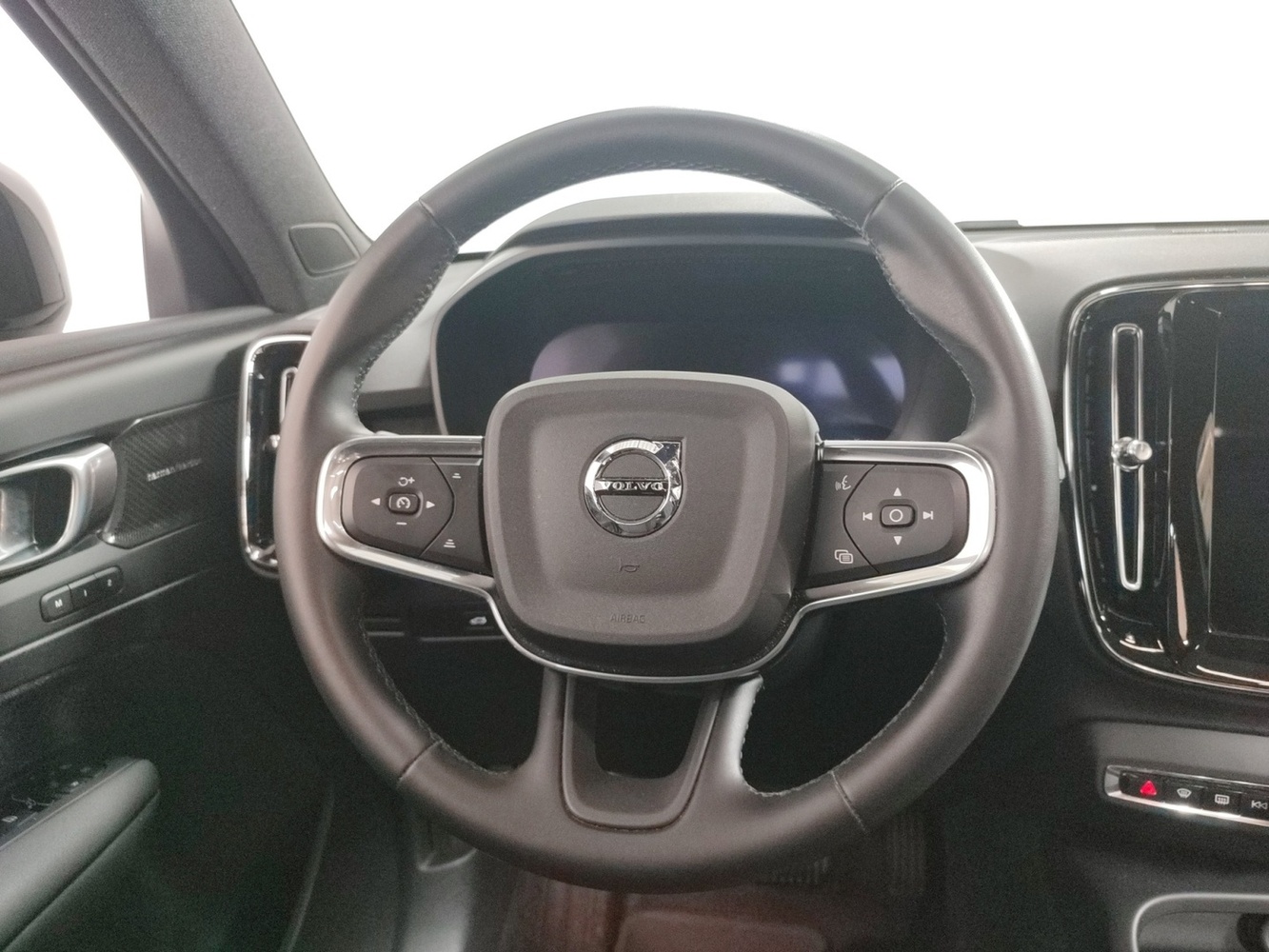 Volvo EX40 vaihtoauto