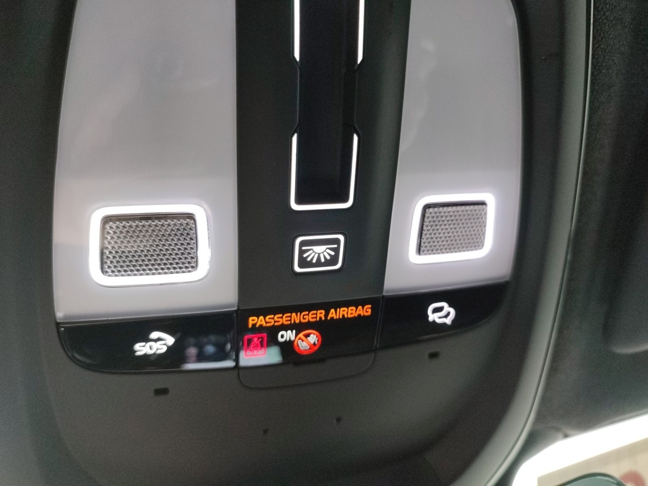 Volvo EX40 vaihtoauto