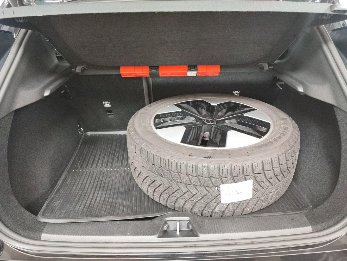 Volvo EX30 vaihtoauto