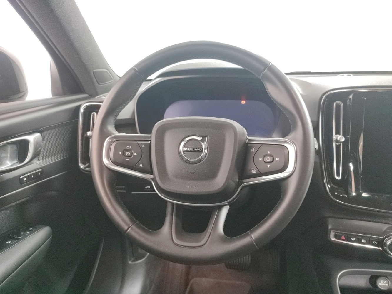 Volvo EX40 vaihtoauto