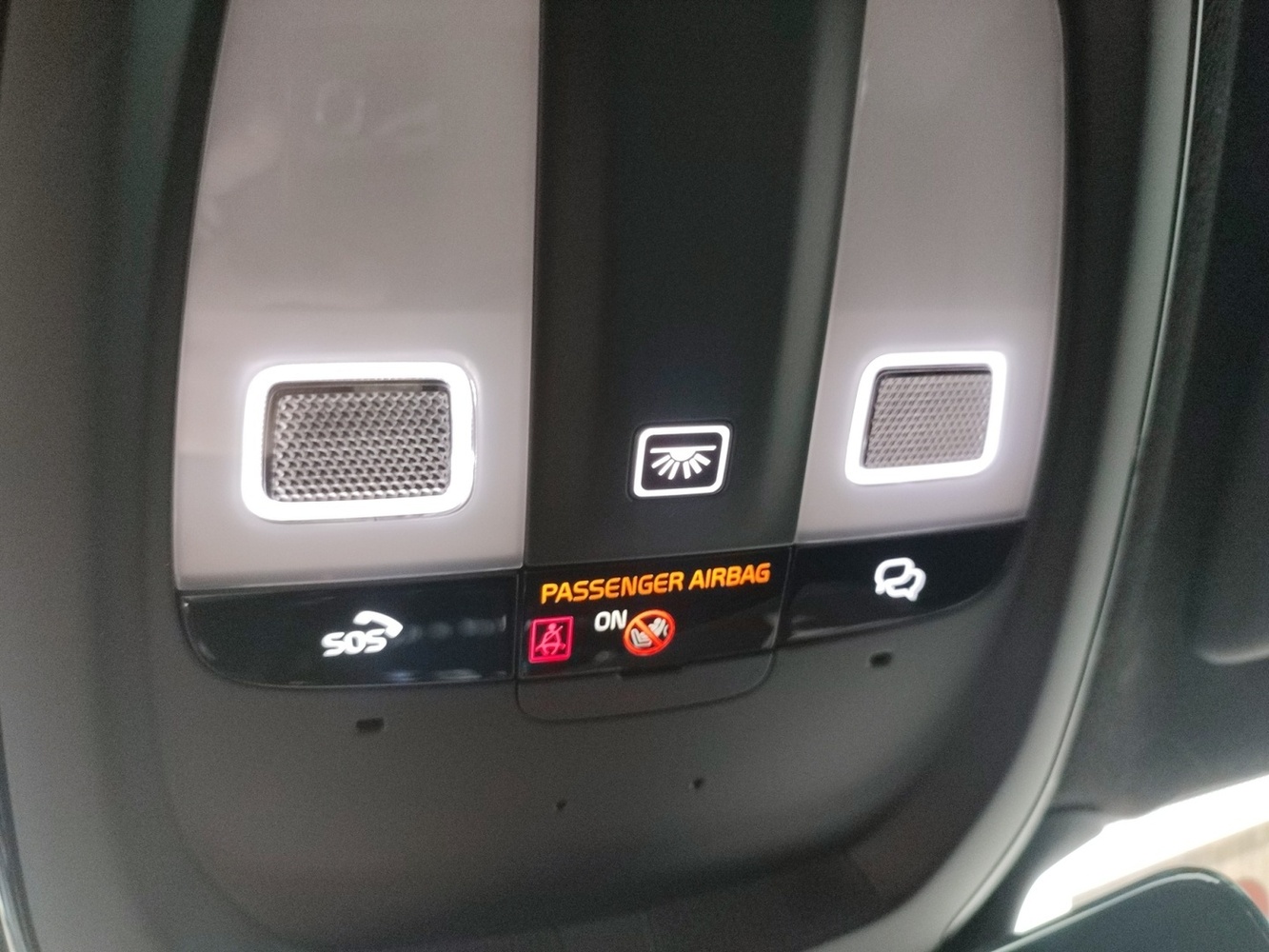 Volvo EX40 vaihtoauto