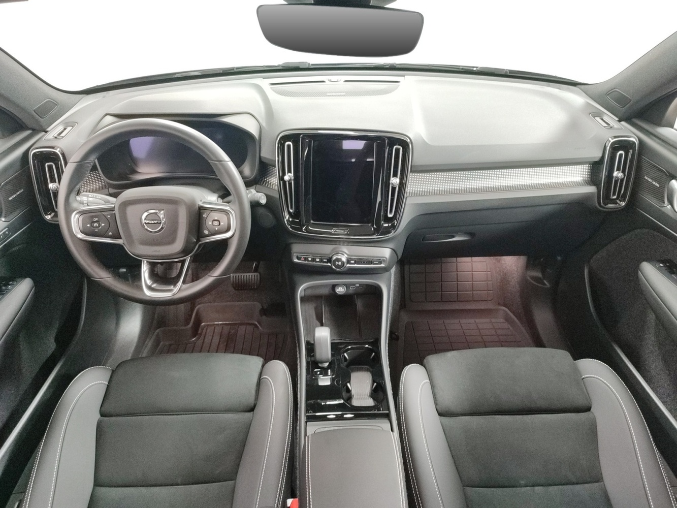 Volvo EX40 vaihtoauto